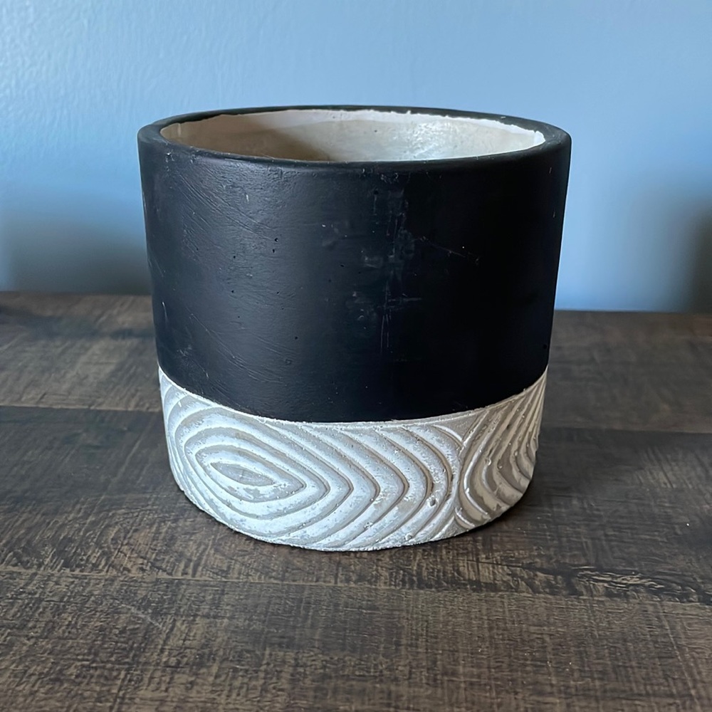 Ceramic Black and White Planter